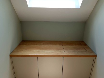 Wasmeubel met inbouw wasmand